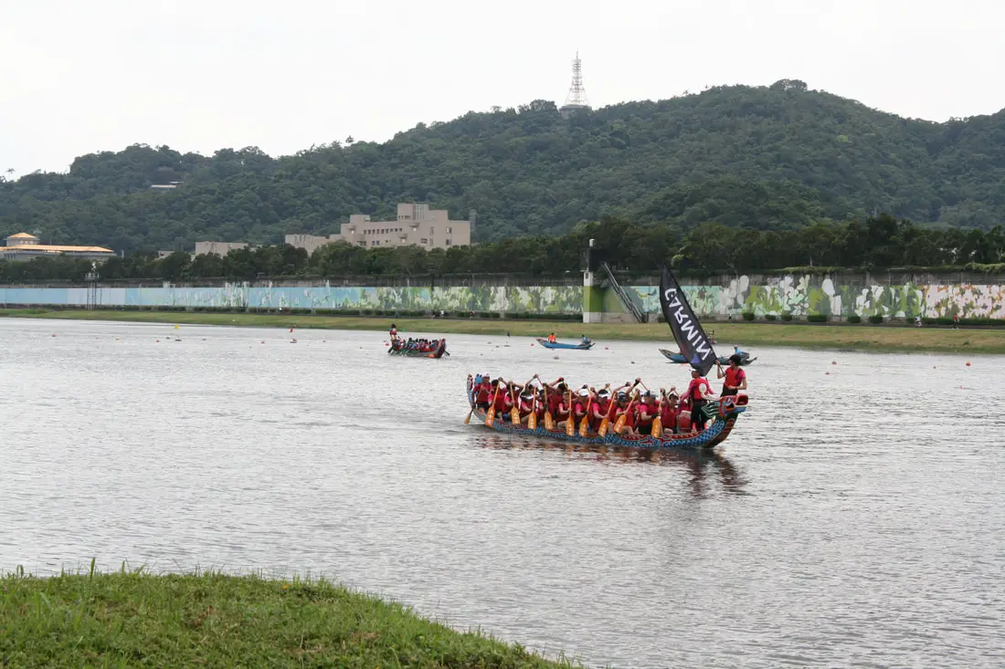 2024 Taiwan Dragon Boat Festival 端午節划龍舟比賽 Foreigners in Taiwan 外國人在臺灣